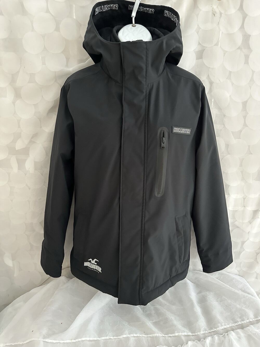Hollister All Weather Womens XS Black Ski Snow Jacket Faux FUR LINED Hooded